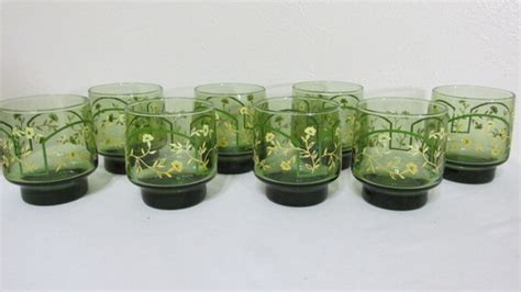 Items similar to Libbey Tumblers or Rocks Glasses Set of 8 Green ...