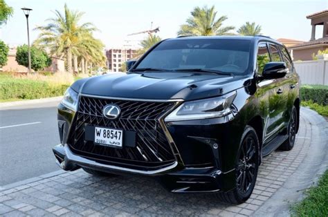 Lexus LX 570 Signature Black Edition – AED 525,000 – Dubaicravings.com