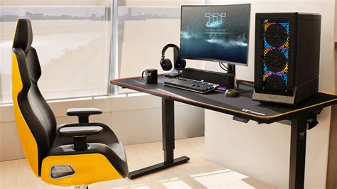 What Height Should A Gaming Desk Be | CitizenSide