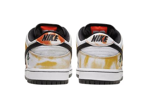 Nike SB Dunk Low Raygun Tie-Dye White - Dec 2019 - BQ6832-101 ...