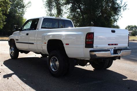 2002 Dodge Ram 3500 SLT | Victory Motors of Colorado