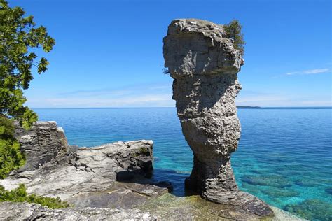 17 Best Things to do in Tobermory, Ontario - The Planet D