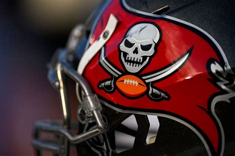 Early 53-Man Roster Projections for Bucs - Tampa Bay Buccaneers ...