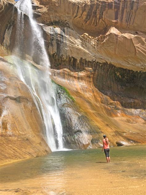 Hiking Lower Calf Creek Falls in Escalante - Uplifting Mayhem