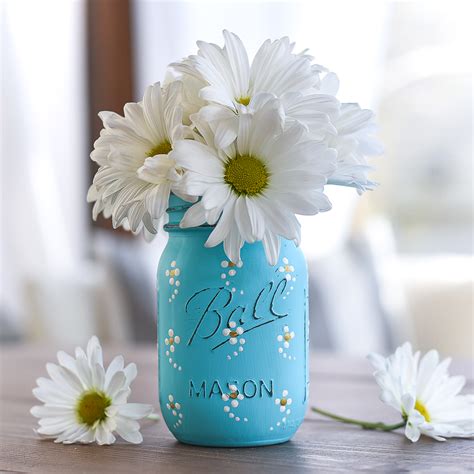 Painted Daisy Mason Jar - Mason Jar Crafts Love