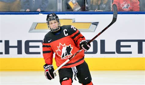 Marie-Philip Poulin is Canada's Captain Clutch Once More - The Hockey News