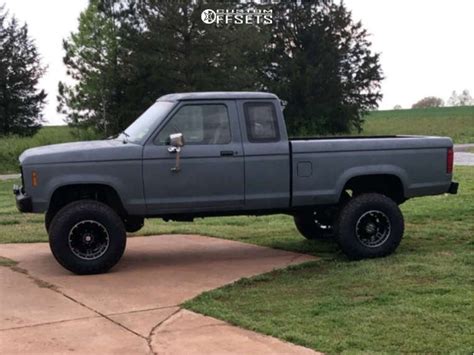 1988 Ford Ranger with 15x8 -22 Mickey Thompson Sidebiter Ii and 32/11.5R15 Cooper Discoverer At3 ...