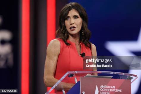 Kristi Noem Photos and Premium High Res Pictures - Getty Images