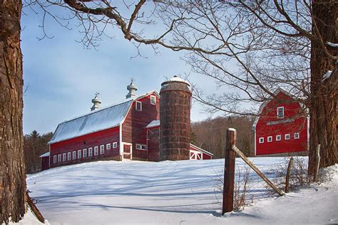 The Pomfret Highlands Farm - Pomfret Vermont Photograph by Joann Vitali - Fine Art America