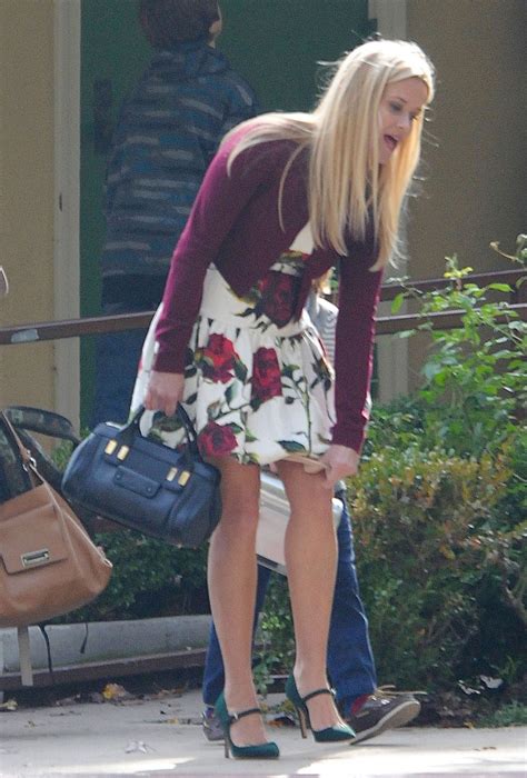 Reese Witherspoon on set of Big Little Lies -01 – GotCeleb