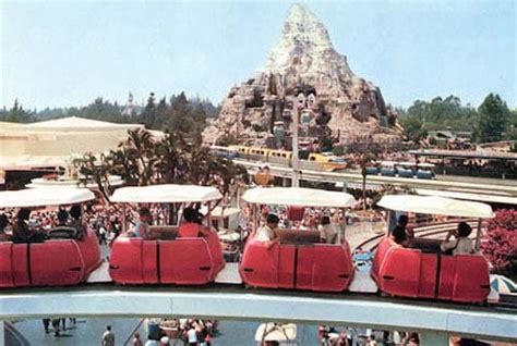 The PeopleMover in Disneyland's Tomorrowland [Closed]