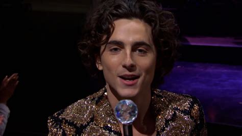 Timothée Chalamet channels Willy Wonka during SNL monologue as he sings ...