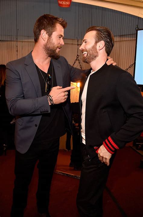 Chris Hemsworth and Chris Evans looking at each other lovingly : LadyBoners