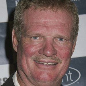 Ted Hendricks - Age, Family, Bio | Famous Birthdays