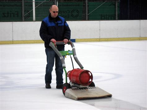 Ice Rink Equipment | Ice Resurfacing | Ice Rink Resurfacer Grisu 1000 - Cheshire