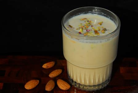 SOUTH INDIAN RECEIPE: Recipe Badam Milk