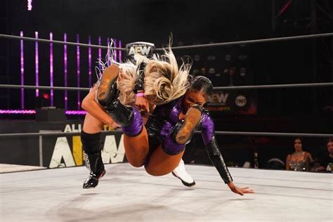 PHOTOS FROM THE AEW WOMEN’S TAG TEAM CUP TOURNAMENT | WrestlingFigs