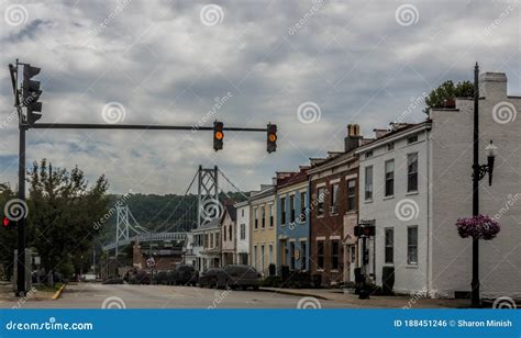 Simon Kenton Memorial Bridge from Downtown Maysville Editorial Photo ...