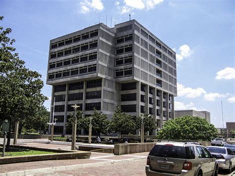 Baton Rouge City Hall in Louisiana image - Free stock photo - Public ...