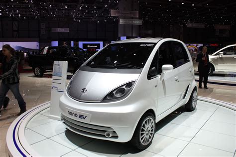 Best Car Modification: Tata Nano EV Wallpapers