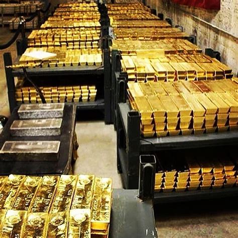 🔶🔶🔶 Platinum Prospects 🔶🔶🔶 on Instagram: "💛 Room full of #gold 💛 Over a ...