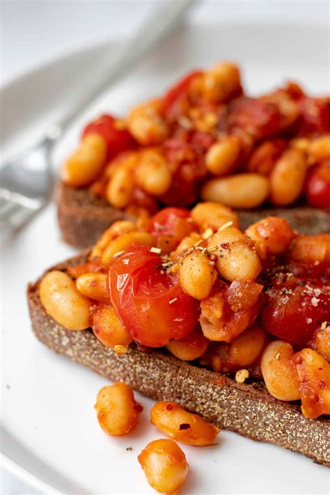 Healthy BBQ Baked Beans On Toast Recipe I Georgie Eats