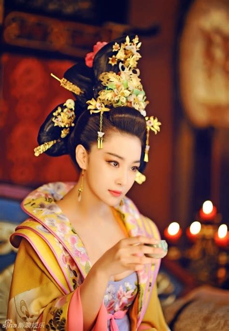 ☯ Carefree Sect ☯: 武则天 The Empress of China (2014) — Fan Bingbing, Viann Zhang