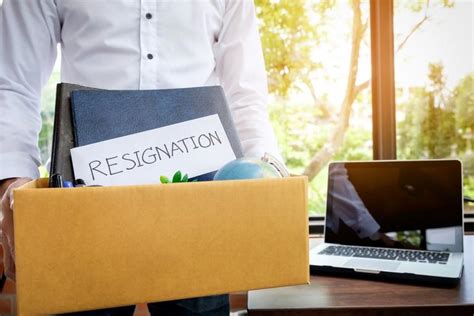 How to Write a Resignation Letter (Examples & Templates)