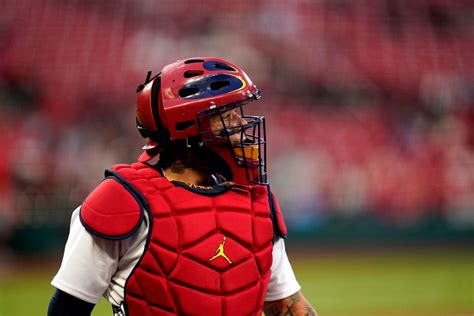 Catcher Yadier Molina ingresa a lista de lesionados | Independent Español