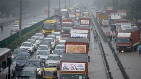 Rain hits traffic, causes waterlogging in parts of Delhi | Latest News ...