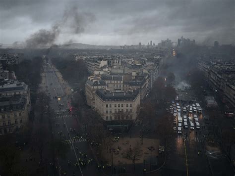 Paris assesses injuries, damage after worst riot in a decade | MPR News