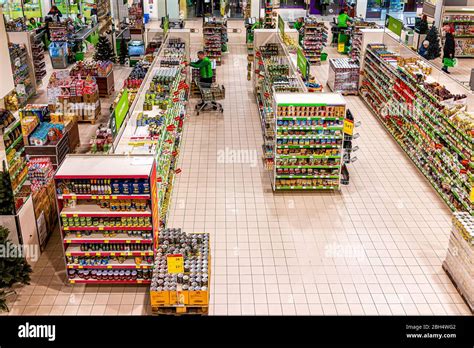 Inside view of supermarket hi-res stock photography and images - Alamy