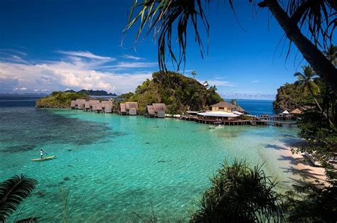 Raja Ampat Islands Panorama Destination - Cara Melukis