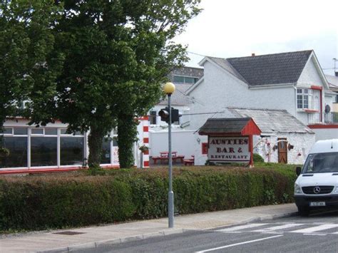 Austies Bar, Rosses Point, Sligo - Rosses Point (An Rós)