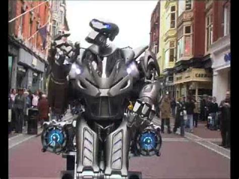 Titan the Robot Show Promotional Video | หุ่น ยนต์ ไท ทัน - Guardian ...