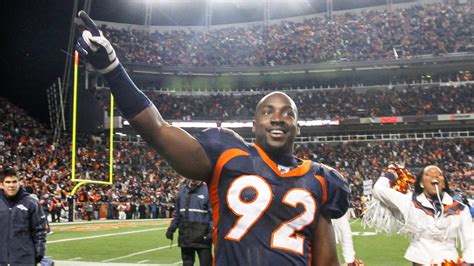 Former Bronco Elvis Dumervil announces retirement from NFL