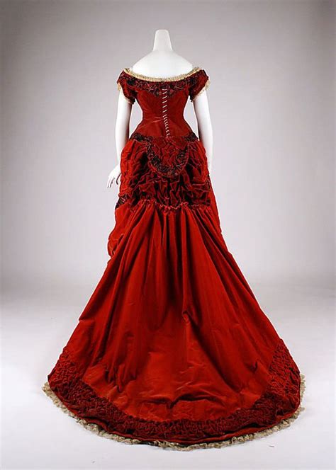 Evening gown, 1875. | Historical dresses, Vintage gowns, Vintage dresses