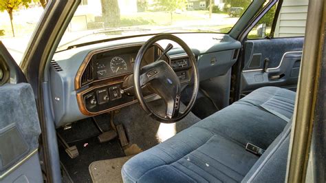 1987 Ford F-150 Lariat XLT for parts/restoration - Classic Ford F-150 1987 for sale