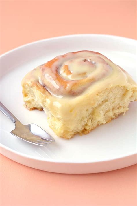 Easy Cream Cheese Frosting Recipe For Cinnamon Rolls | Deporecipe.co