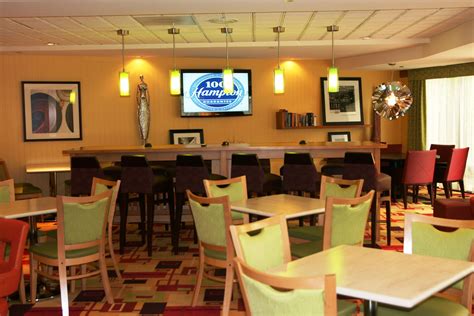 Hampton Inn Baltimore/White Marsh 8225 Town Center Dr, Nottingham, MD 21236 - YP.com