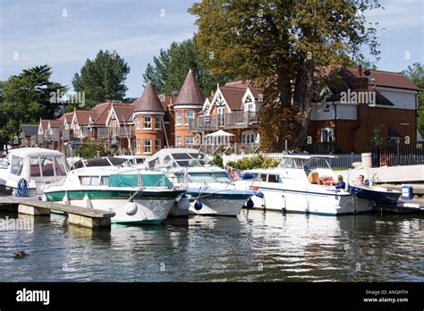 Marina - Bourne End - Buckinghamshire Stock Photo - Alamy