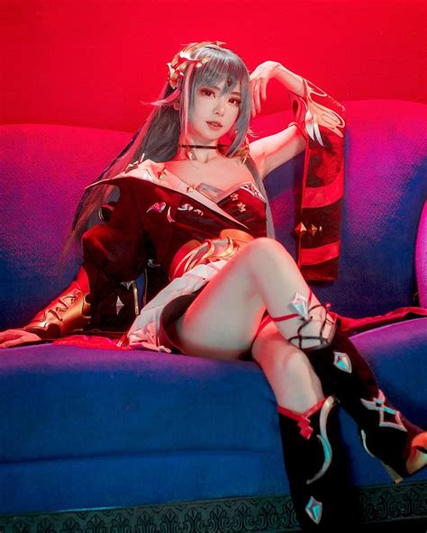 Herrscher of Sentience cosplay by @aru.rinh : r/houkai3rd