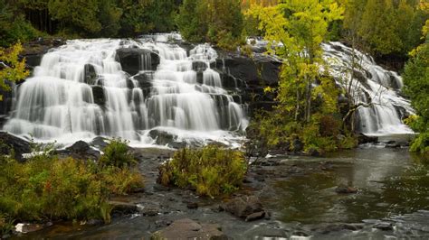 11 Must-See Waterfalls in Michigan: Go Explore!