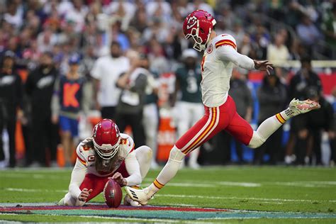 Kansas City Chiefs Kicker Wears Nike & Adidas Cleats in the Super Bowl ...