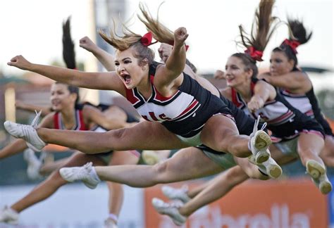 Cheerleader competition