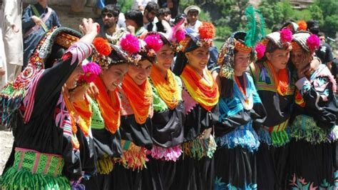 THE KALASH PEOPLE – PAKISTAN’S SMALLEST RELIGIOUS COMMUNITY ...