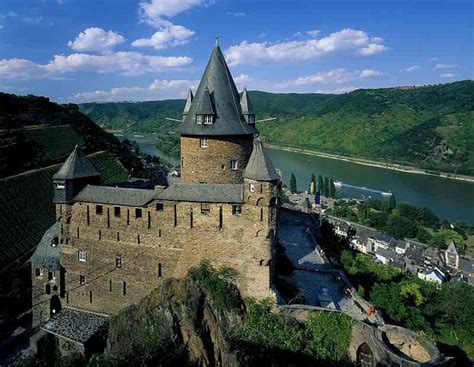 Google Image Result for http://djtravel.homestead.com/files/bacharach_-_burg_st | Germany ...