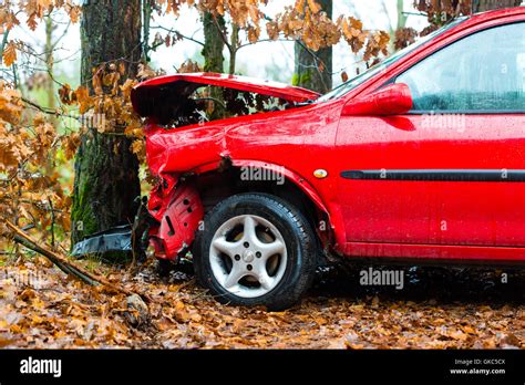 accident - car crashed into tree Stock Photo - Alamy