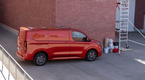 Introducing the New Ford Transit Custom Van: A Mobile Office - Plus Auto Style