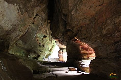 Hocking Hills State Park Rock House Hiking Trail